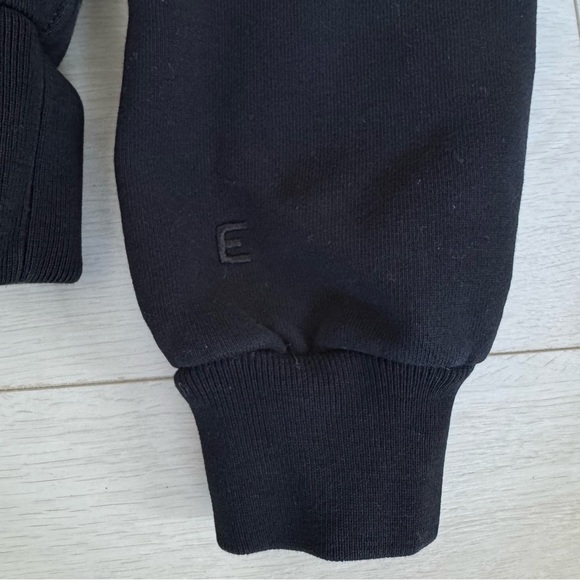 Everlane Mock Neck Cropped Sweatshirt - Picture 2 of 6